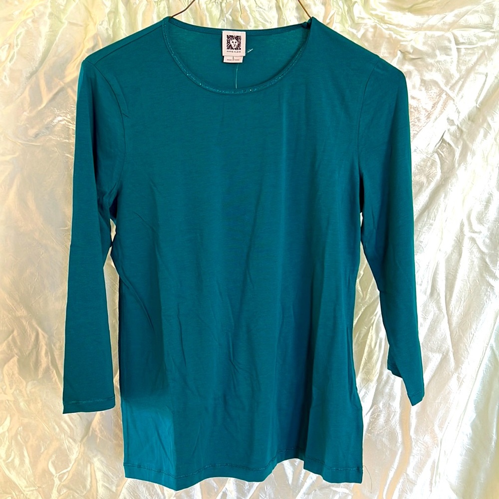 Green long sleeve, brand new T-shirt